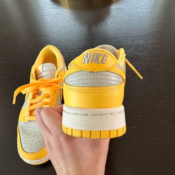 Nike Dunk Low Womens in light bone/sail/citron pulse - Picture 4 of 8